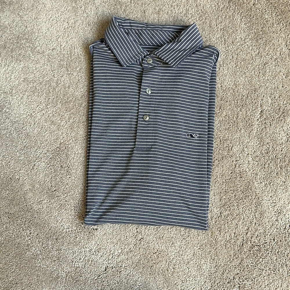 Men’s Vineyard Vines performance short sleeve polo, size Medium